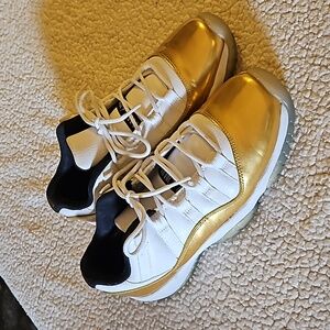 Nike Air Jordan Retro- 8.5 womens, 7 Youth - White Gold- Basketball